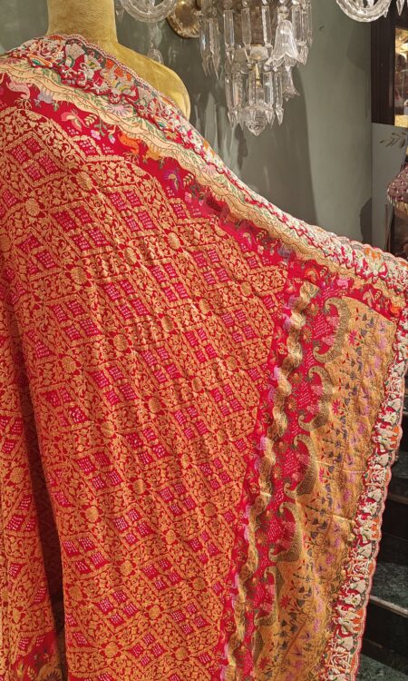 Red bandhani odhna dupatta with doli baraat concept border dupatta