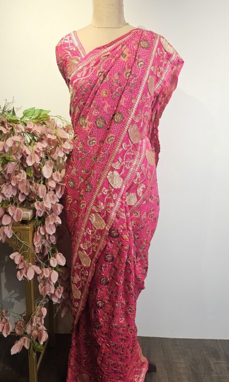Pink colour bandhani saree