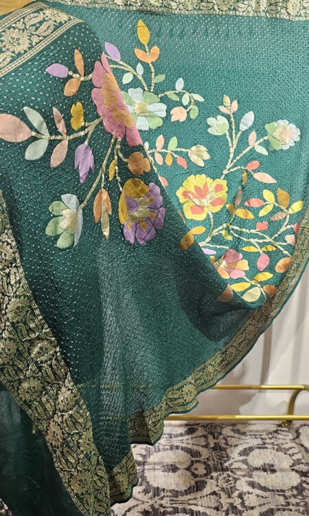 Green banarasi silk bandhani dupatta