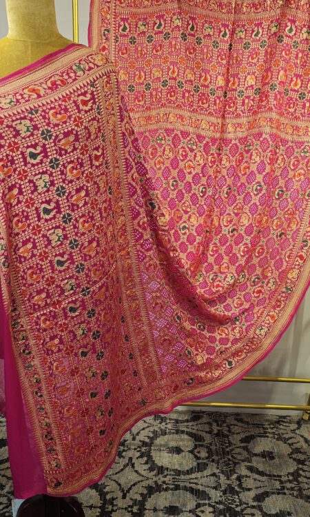 Pink colour bandhani dupatta