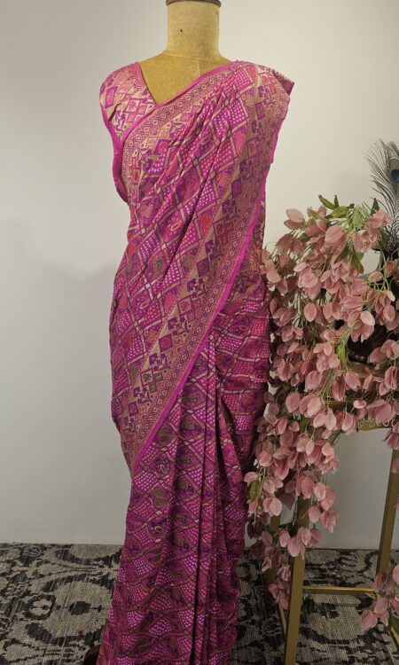 Pink bandhani saree