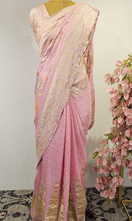 Powder pink bandhani saree