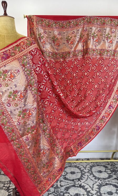 Red colour bandhani dupatta