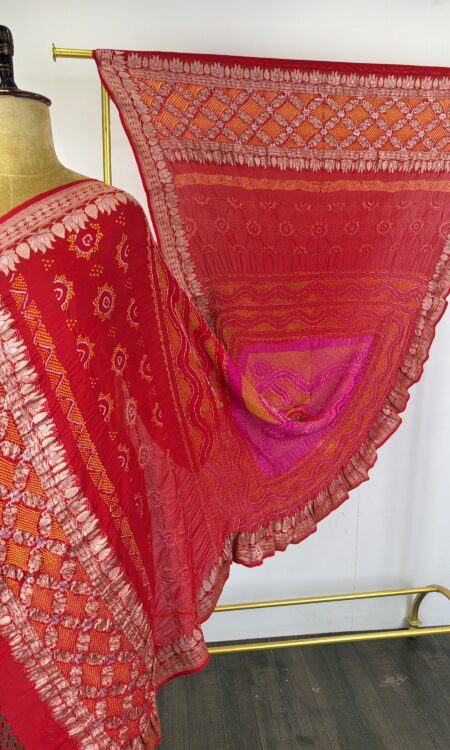 Red to pink bandhani dupatta