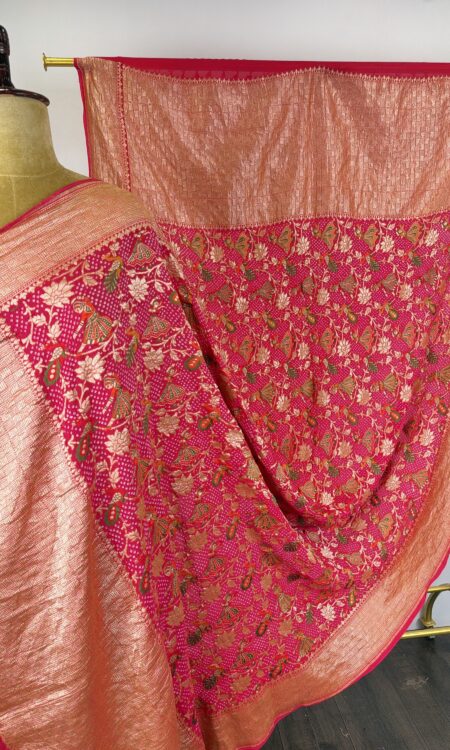 Pink colour dancing dolls bandhani dupatta