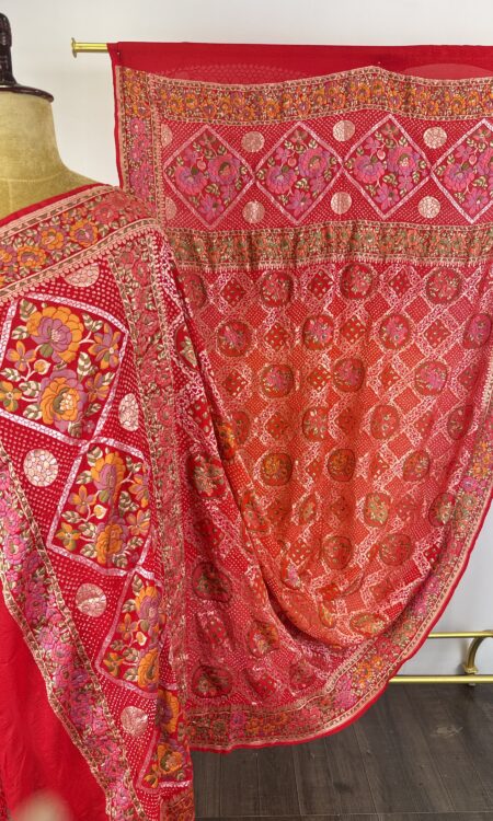 Red to orange (pilia) bandhani dupatta