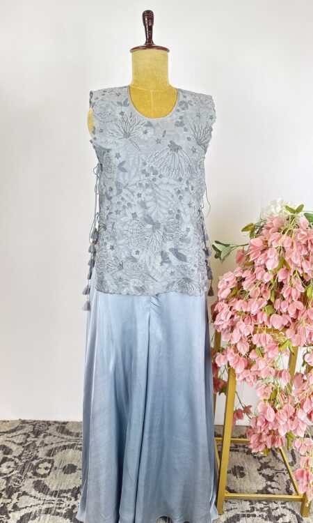 Grey colour cord set