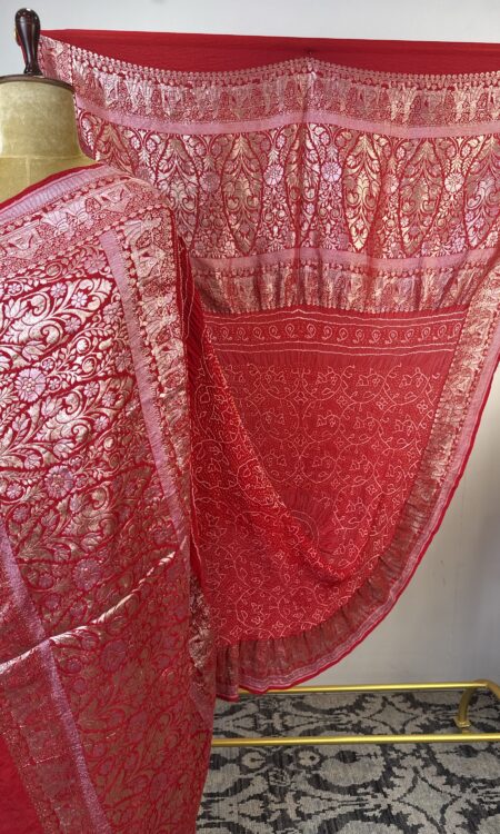 Red colour bandhani dupatta