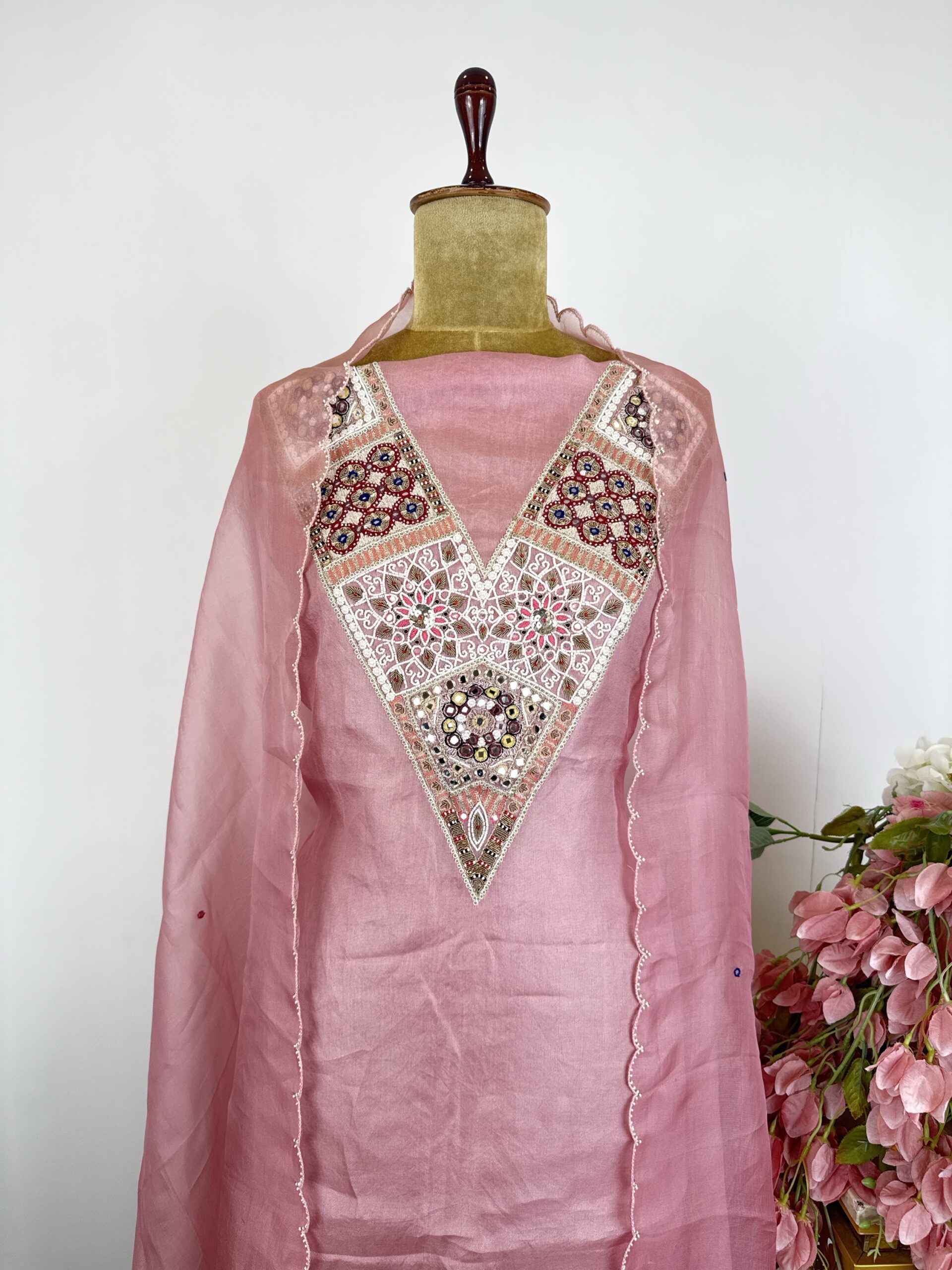 cbbc0030-0d30-4436-a481-6e5ab3cd93d2-12515-000004b0172f6196_file