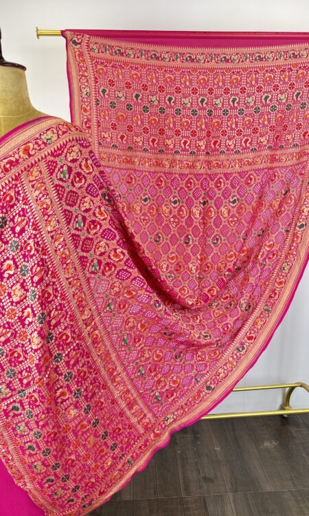 Pink colour bandhani dupatta