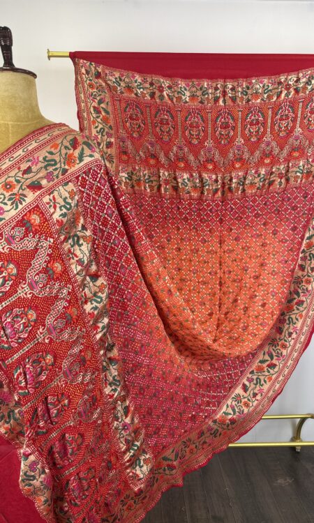 Red to orange  (pilia) bandhani dupatta