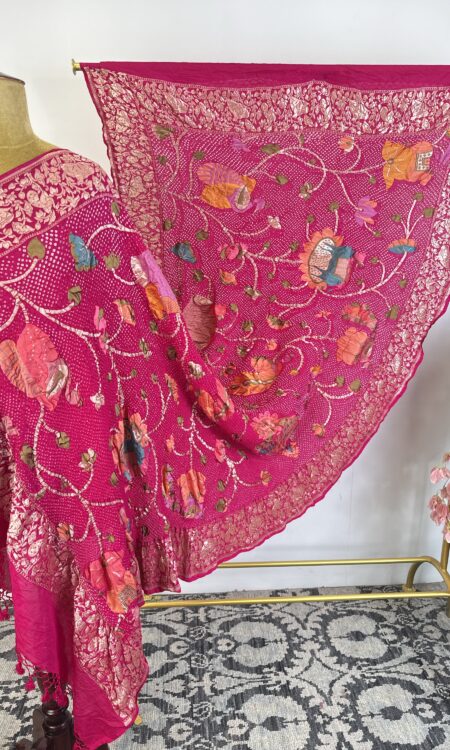 Pink colour shri Krishna bandhani dupatta with Pichwai concept