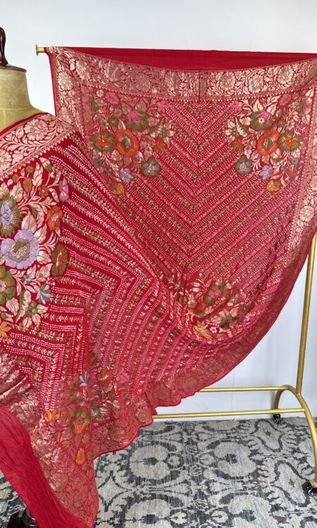 Red colour bandhani dupatta
