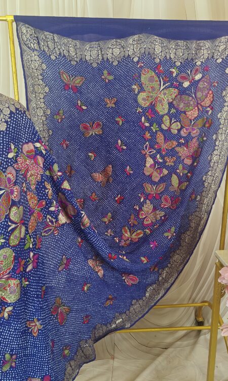Blue bandhani dupatta