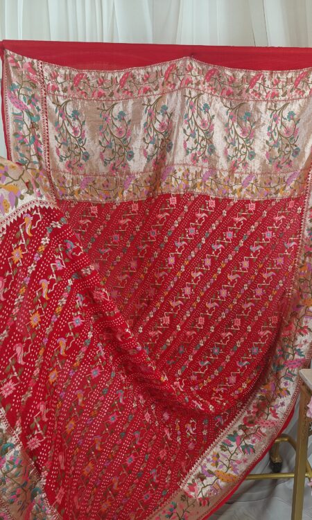 Red bandhani dupatta