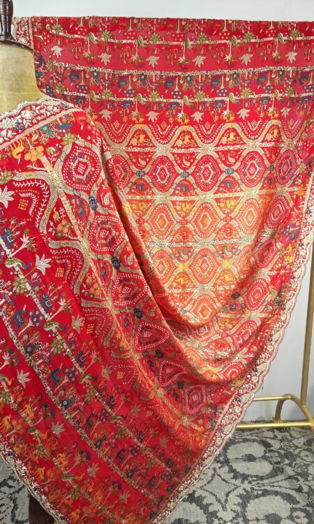 Red-orange colour jungla concept bandhani dupatta